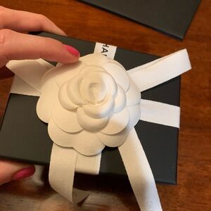 Absolutely gorgeous authentic Chanel box with authentic bowl, Chanel logo ribbon